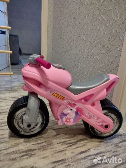 Мотоцикл- беговел для девочки
