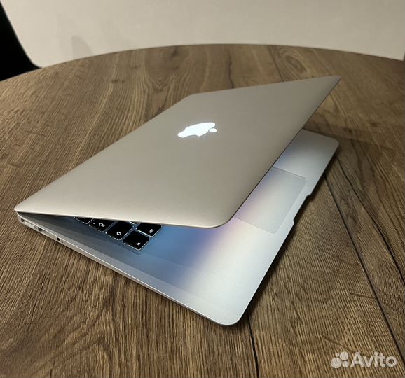 Apple MacBook Air 2017 (i5/8gb/128gb)