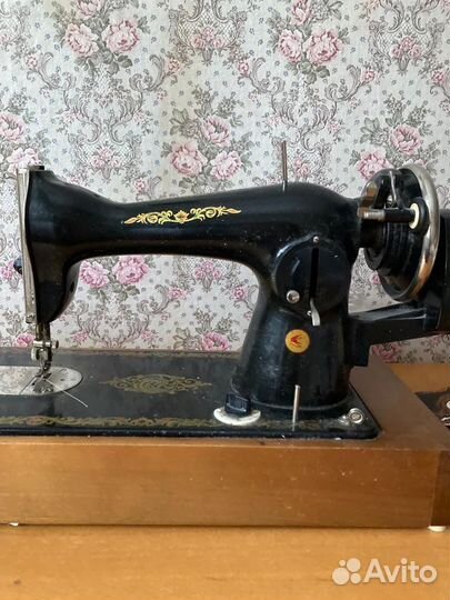 Швейная машина ручная «Подольск»
