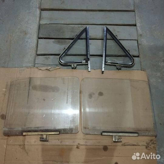 Боковое стекло нива 21213