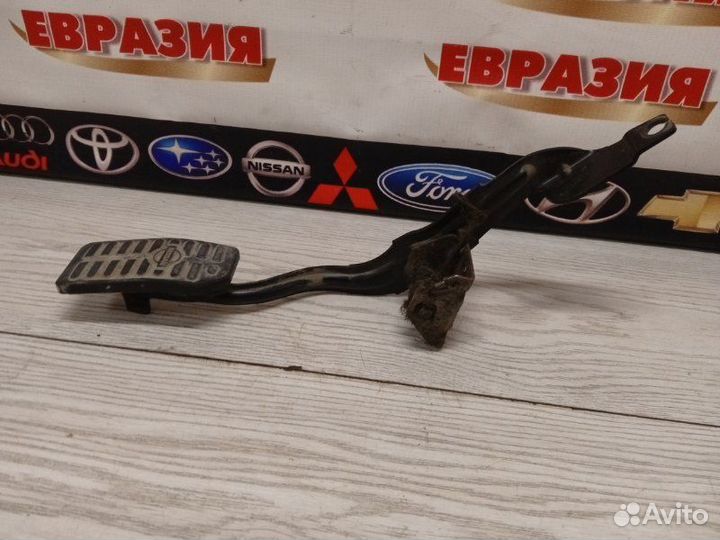 Педаль газа Nissan Almera N16 QG15 2003