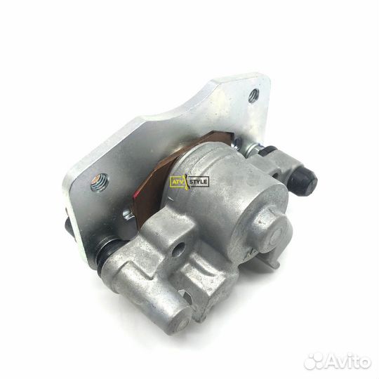 Тормозной суппорт передний Can Am 705600594
