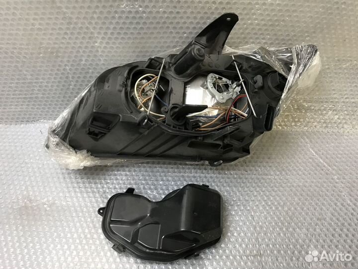 Фара правая Ford Focus 2 05-08