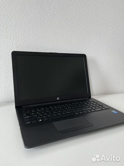 Ноутбук HP 15-bs150ur (HD) i3 5005U 15.6