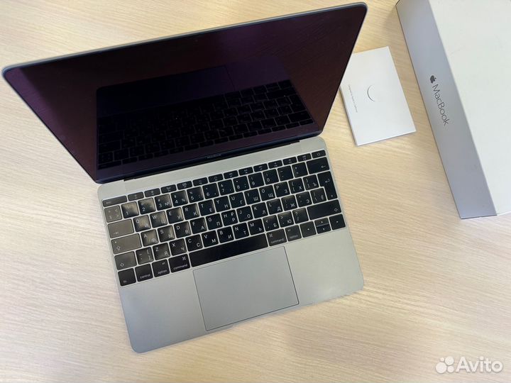 Macbook 12 inch, 2017 Space Grey