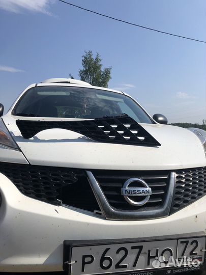 Решетка радиатора ниссан жук