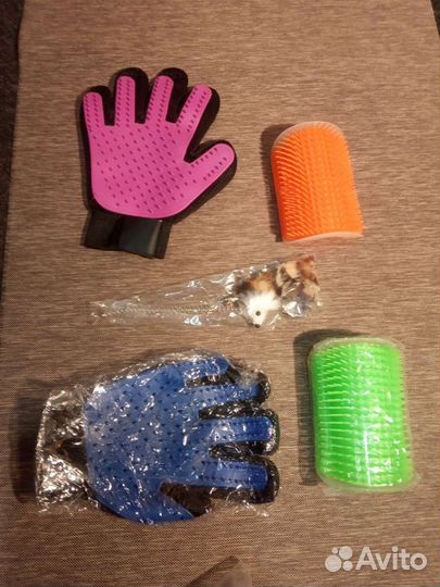 Чесалки для кошек и собак