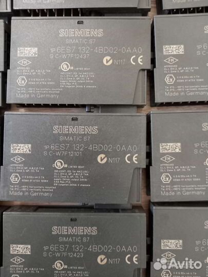 Электронный модуль Siemens 6ES7132-4BD02-0AA0