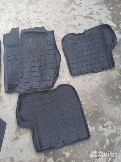 Оригинальные коврики в салон Рено Степвей