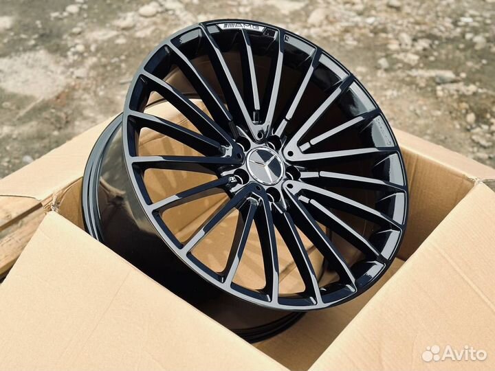 AMG R19 gloss black mercedes