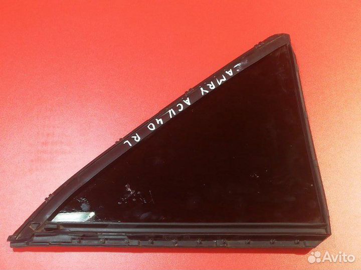 Стекло двери заднее левое Toyota Camry ACV40