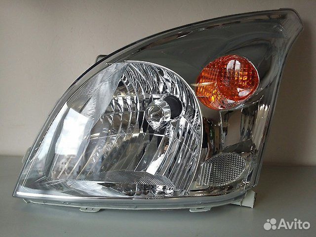Фара Toyota Land Cruiser Prado 120 2002-2009
