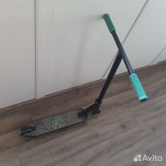 Самокат трюковой Tech Team Duker