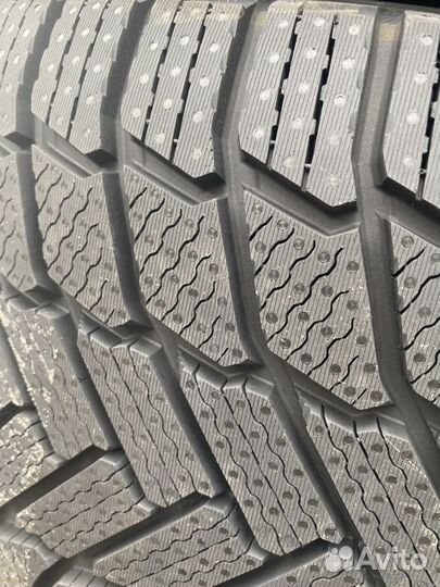 Michelin X-Ice Snow SUV 285/45 R22 114T