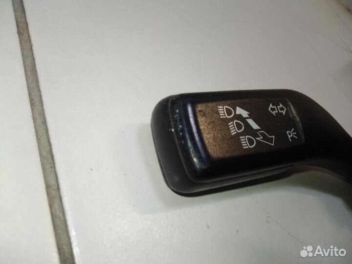 Переключатель поворотов подрулевой Volkswagen Tigu