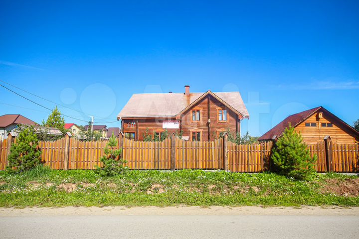 Дом 249,6 м² на участке 15 сот.