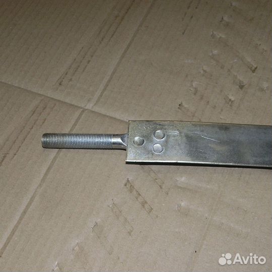 Хомут топливного бака 600л Т-образн. L132см