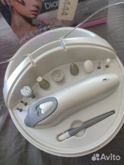 Набор для маникюра с аппаратом Redmond