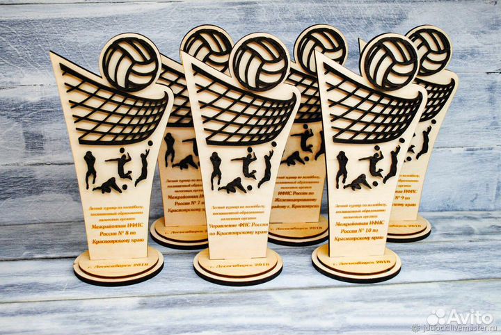 Медали выпускникам и не только