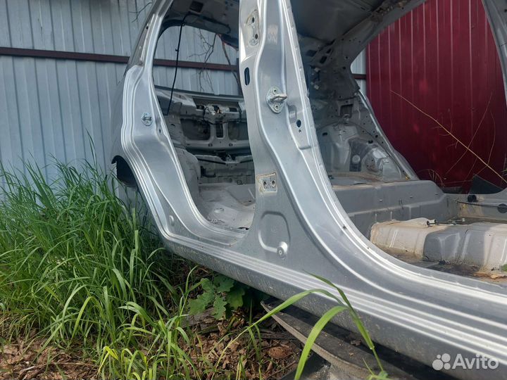 Крыло заднее правое Киа Рио 2 хэтчбек