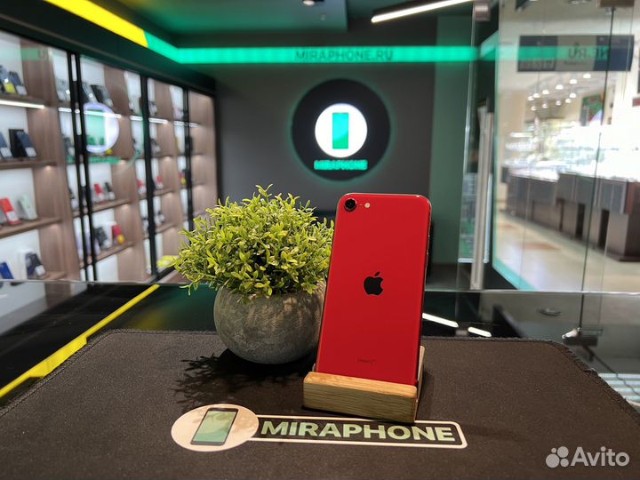 iPhone SE (2020), 64 ГБ