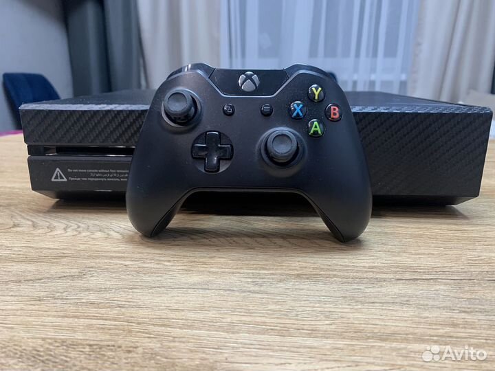 Xbox One 500GB 450 игр