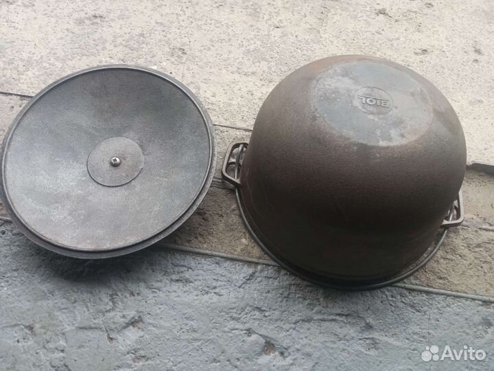 Казан чугунный с крышкой Biol