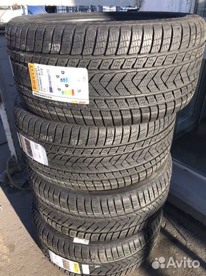 Pirelli Scorpion Winter 315/35 R21 275/40 R21 111V, 4 шт
