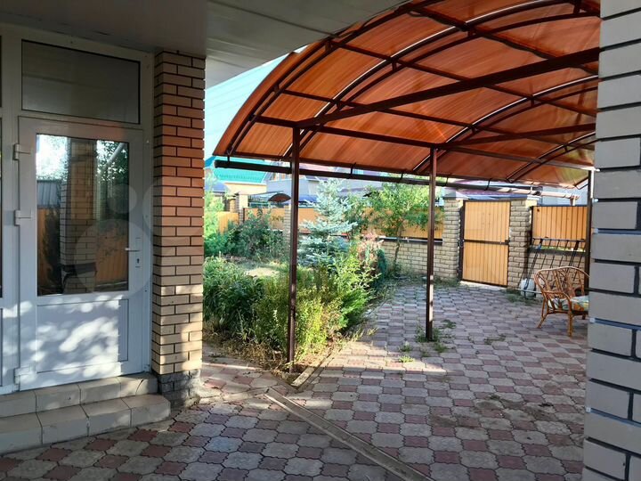 Дом 210 м² на участке 10 сот.