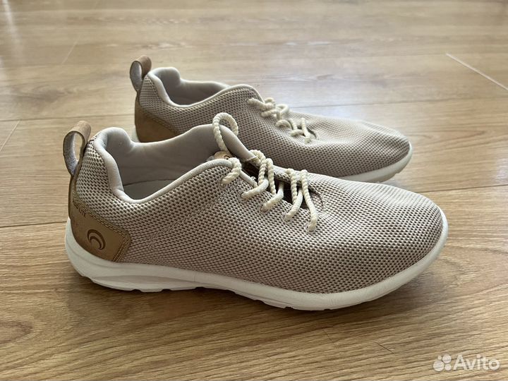 Кроссовки для девочки 36,5-37
