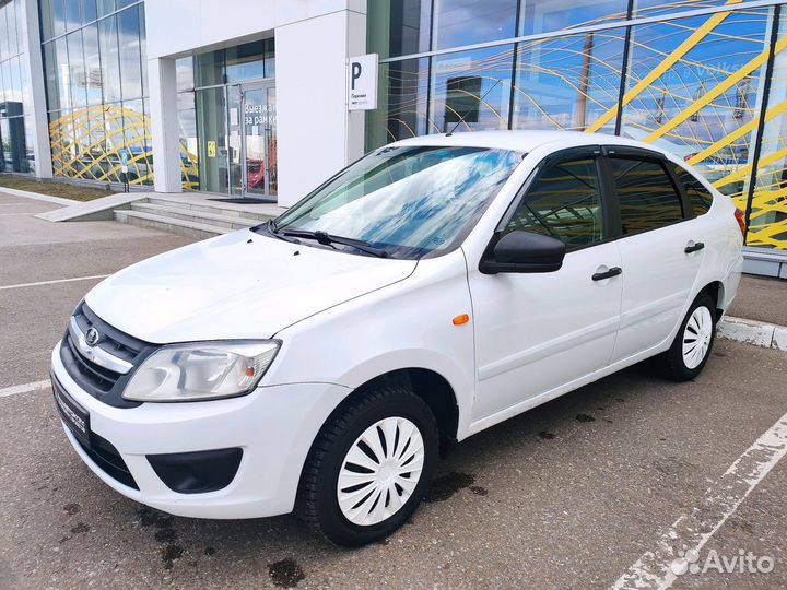 LADA Granta 1.6 МТ, 2015, 177 988 км