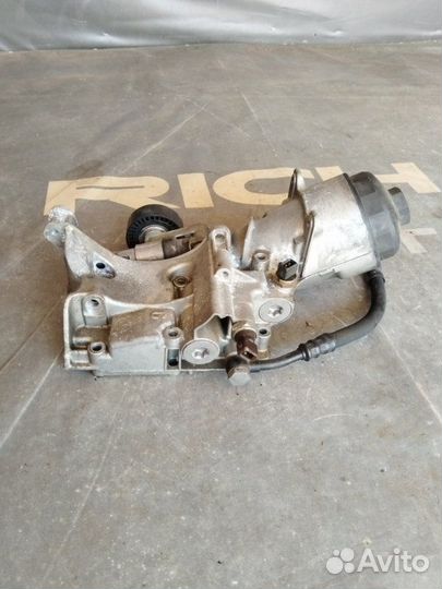 Корпус масляного фильтра Audi A6 4G2 CDU