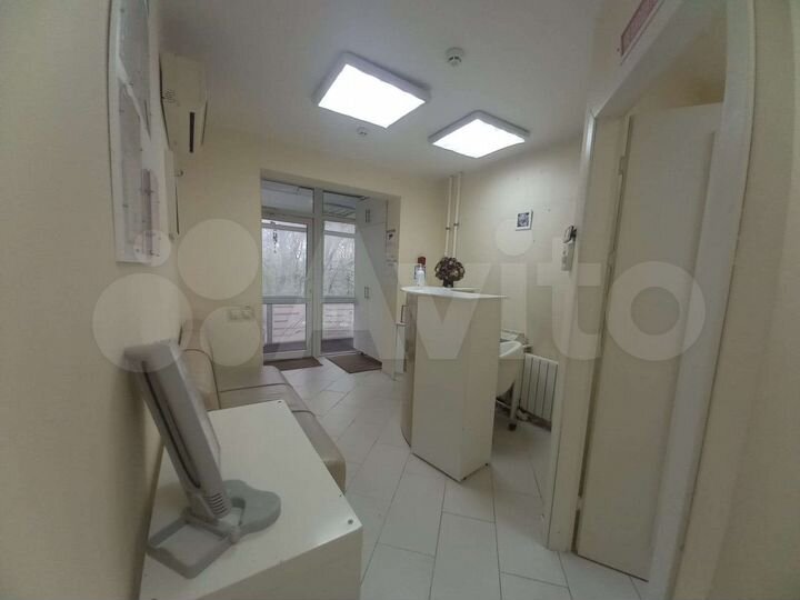 Салон, услуги, стоматология, Космонавтов, 57.5 м²