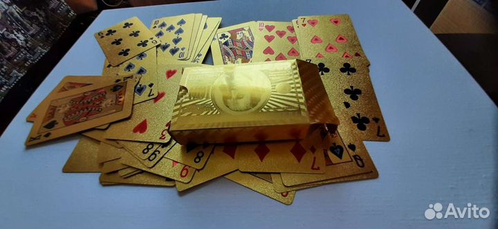 Золотые игральные карты