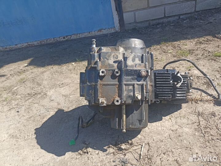 Продам мотор от рейсера110