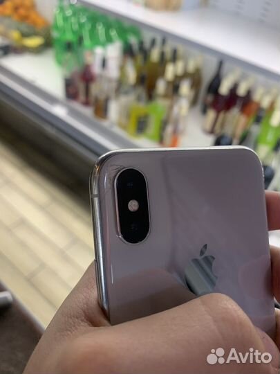 iPhone X, 64 ГБ