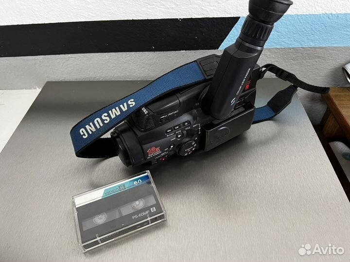 Видеокамера Samsung