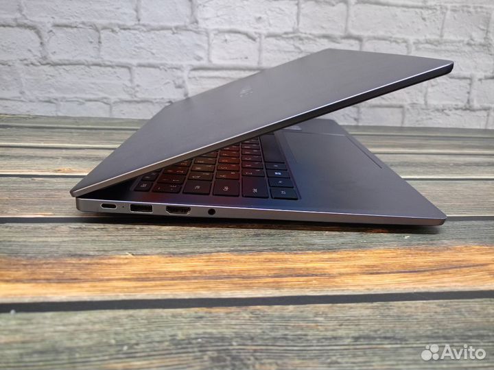 Huawei MateBook D14 Core i3/ SSD 250Gb/8Gb