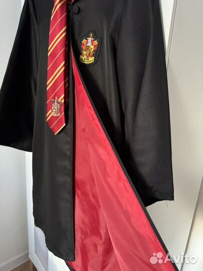 Мантия и галстук Гарри Поттера