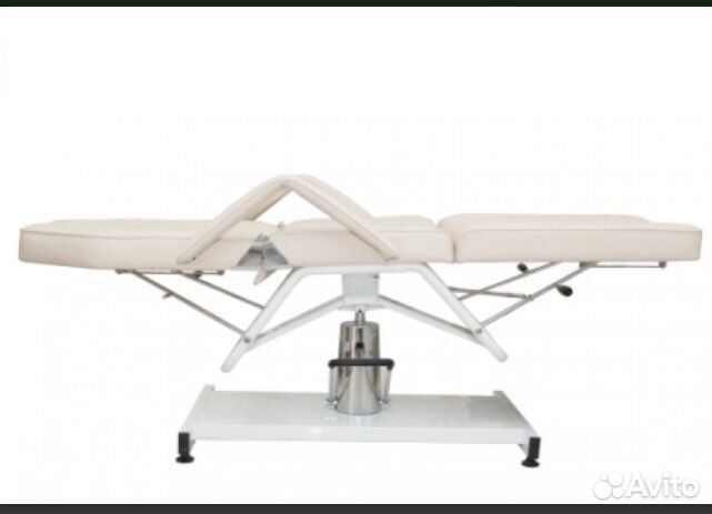 Косметологическая кушетка