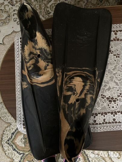 Маска для подводного плавания с трубкой и ласты