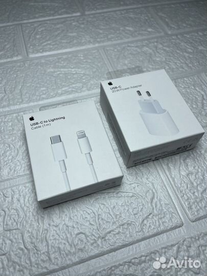 Зарядное устройство на iPhone