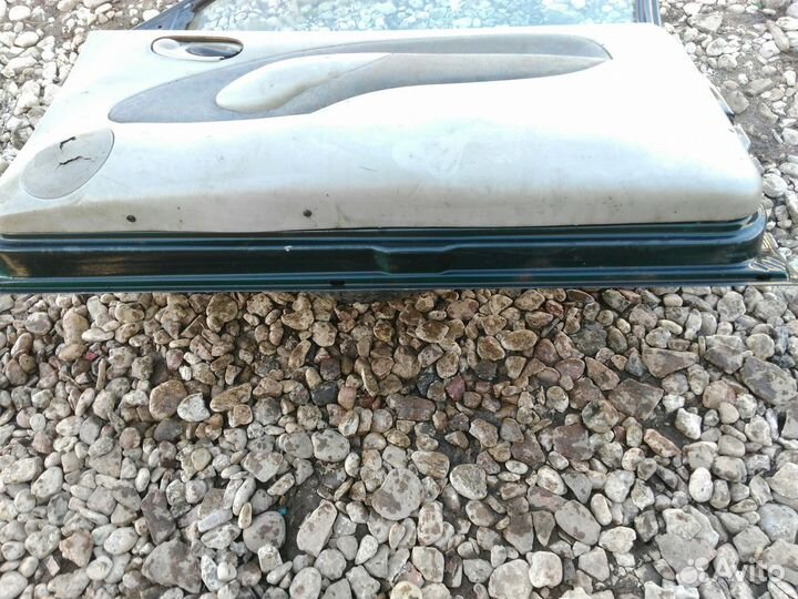 Дверь передняя правая Ford Fiesta 1995-2000