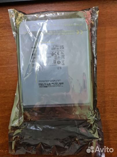 12 тб новый жесткий диск Toshiba MG07ACA12TE