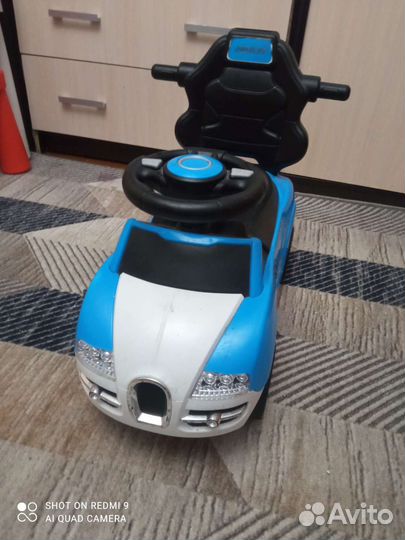 Машинка каталка толокар