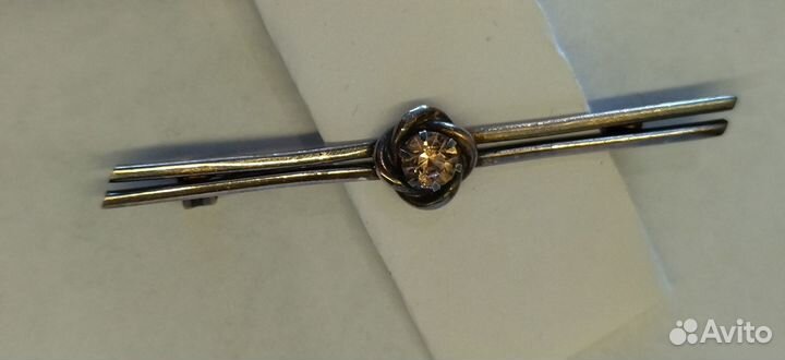 Брошь.серебро 875 проба(звезда) горный хрусталь мю