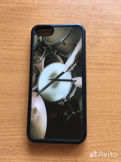 Чехлы на iPhone 5 / 5S / SE