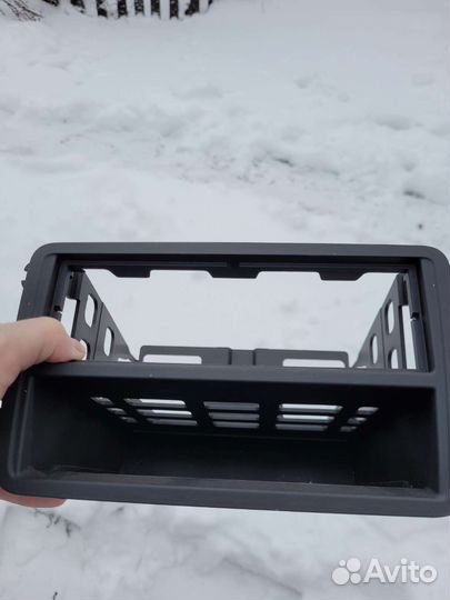 Переходная рамка Incar RVW-N01 для Skoda, Volkwage