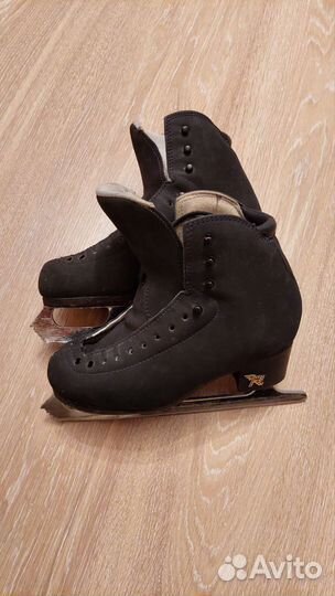 Фигурные коньки risport rf3 235