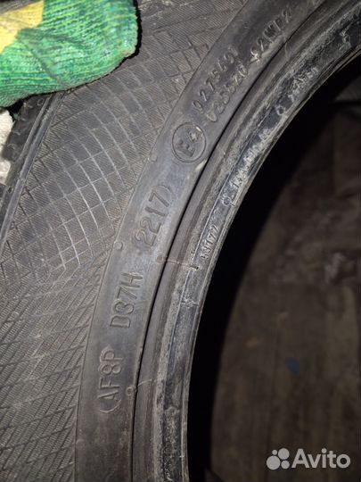 Continental ContiCrossContact Winter 235/45 R17 94B